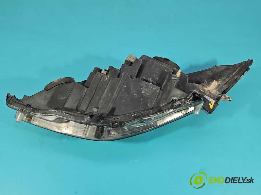 Renault Laguna III 2007-2015 2.0 dci 150 HP manual 110 kW 1995 cm3 2- Reflektor: pravý 260109060R (Svetlo predné pravé)