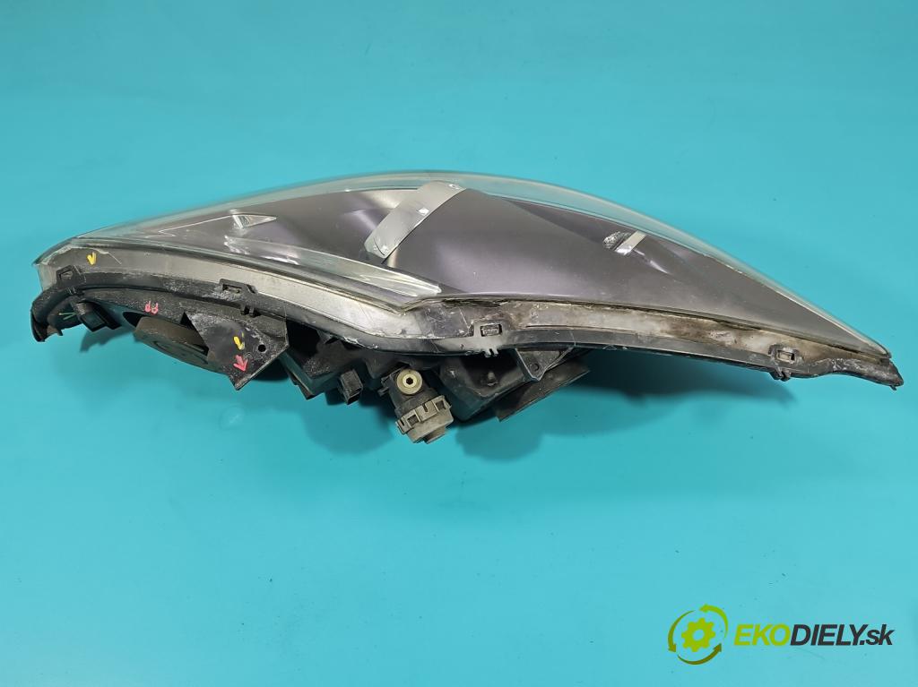 Renault Laguna III 2007-2015 2.0 dci 150 HP manual 110 kW 1995 cm3 2- Reflektor: pravý 260109060R (Svetlo predné pravé)