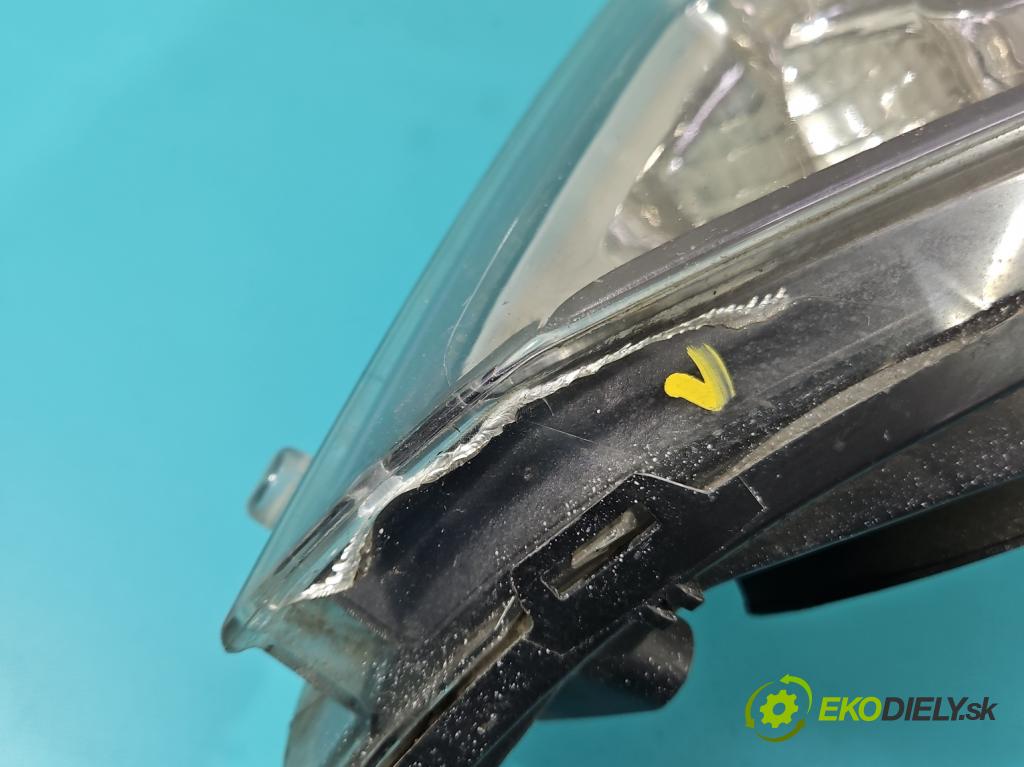 Renault Laguna III 2007-2015 2.0 dci 150 HP manual 110 kW 1995 cm3 2- Reflektor: pravý 260109060R (Svetlo predné pravé)