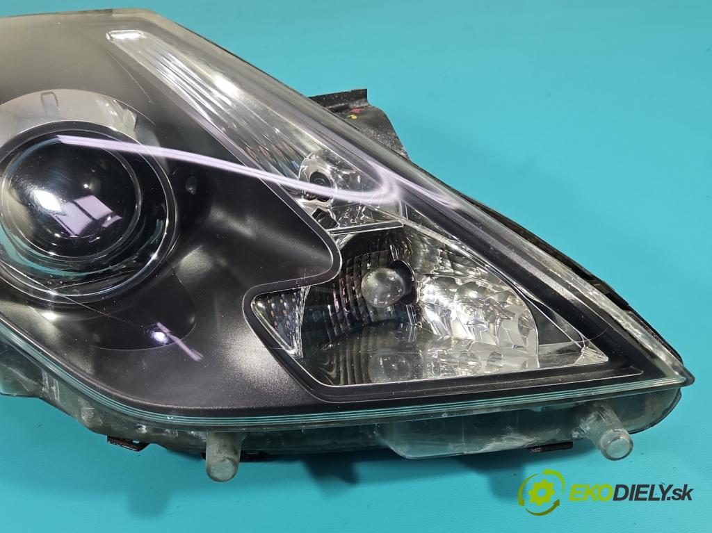 Renault Laguna III 2007-2015 2.0 dci 150 HP manual 110 kW 1995 cm3 2- Reflektor: pravý 260109060R (Svetlo predné pravé)