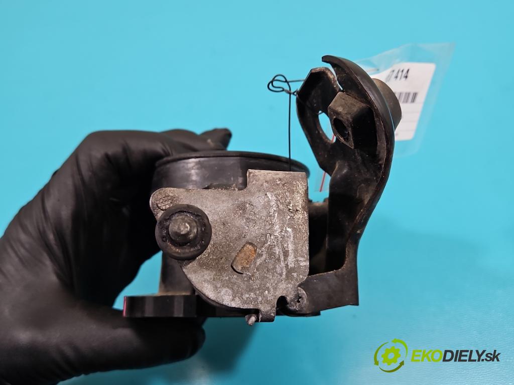 Ford Focus Mk1 1998-2004 1.8 16V 116 HP manual 85 kW 1796 cm3 5- klapka XS4U-FB (Škrtiaca klapka)
