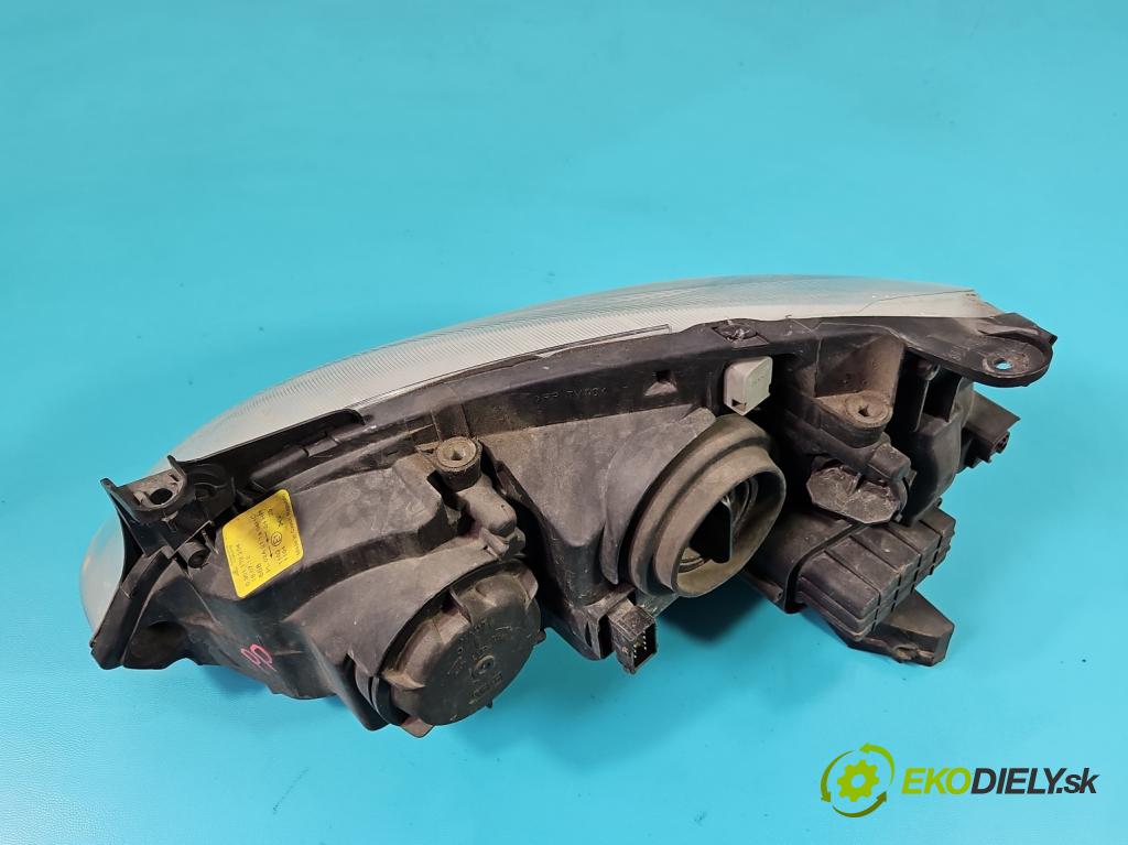Opel Corsa C 2000-2006 1.2 16V 75 HP manual 55 kW 1199 cm3 5- Reflektor: pravý 0301172204 (Svetlo predné pravé)