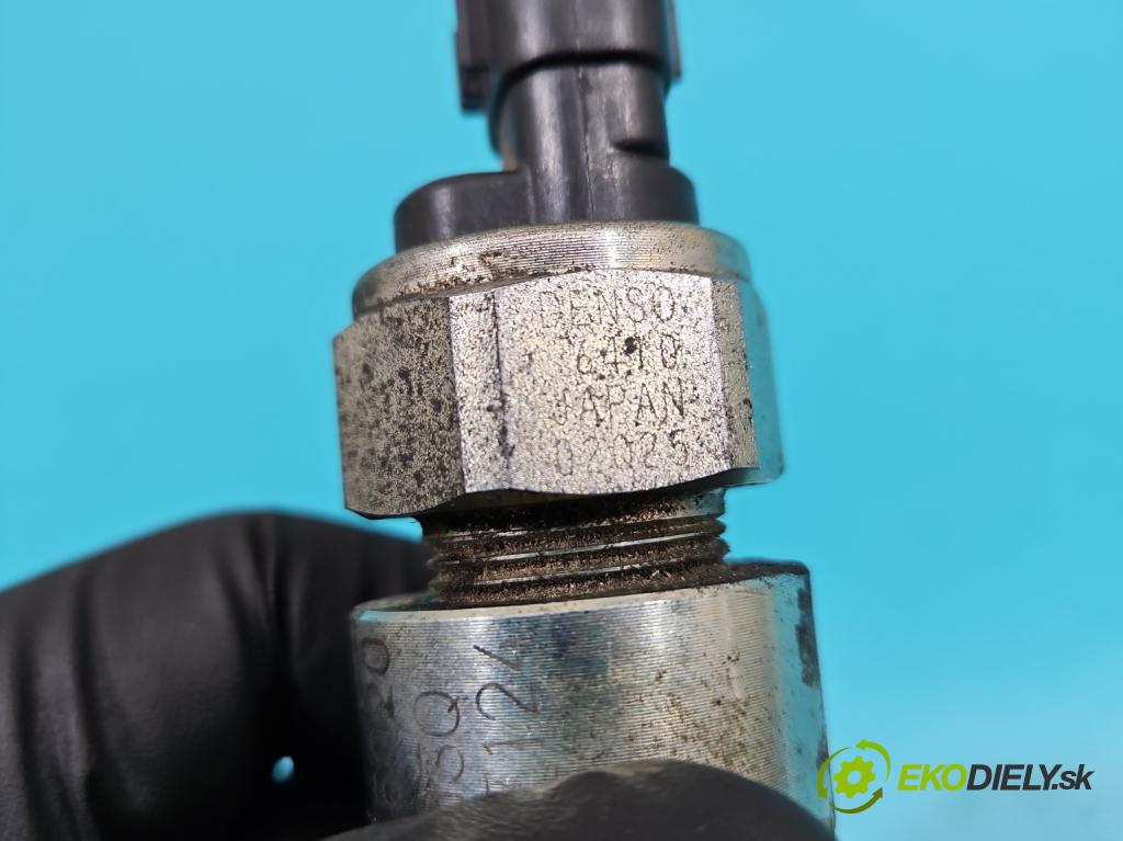 Mazda CX-5 I 2012-2017 2.2d 150 HP automatic 110 kW 2199 cm3 5- lišta vstrekovacia 03Q15404 (Vstrekovacia lišta)