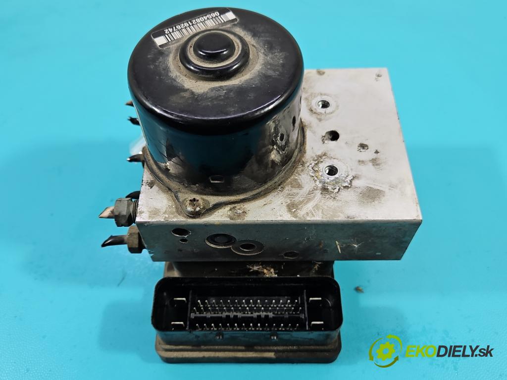 Volvo XC90 I 2002-2014 2.4 D5 (D5244T) 163 HP manual 120 kW 2401 cm3 5- čerpadlo abs P30643979 (Pumpa ABS)