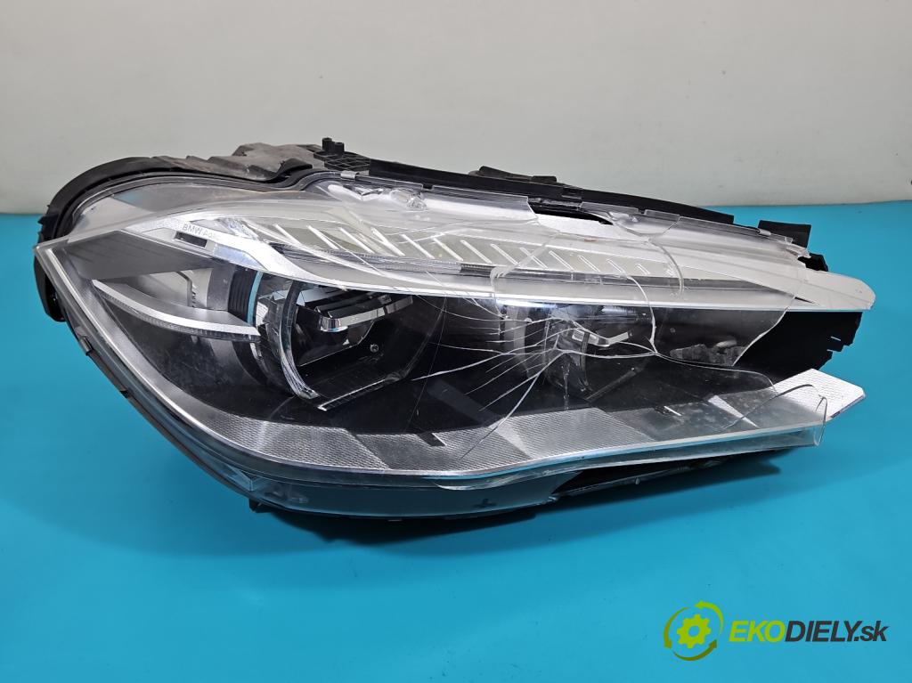 Bmw X5 F15 2013-2018 3.0 T N55 306KM automatic 225 kW 2979 cm3 5- Reflektor: pravý 7290070 (Svetlo predné pravé)