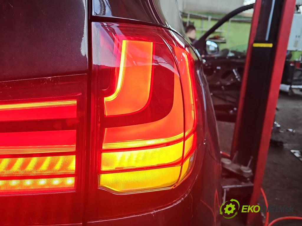 Bmw X5 F15 2013-2018 3.0 T N55 306KM automatic 225 kW 2979 cm3 5- svetlo / reflektor zadné pravé 7290104 (Kľučka dverí ostatné)