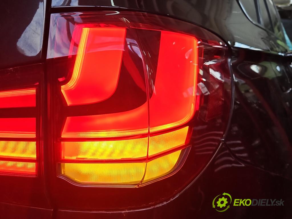 Bmw X5 F15 2013-2018 3.0 T N55 306KM automatic 225 kW 2979 cm3 5- svetlo / reflektor zadné pravé 7290104 (Kľučka dverí ostatné)