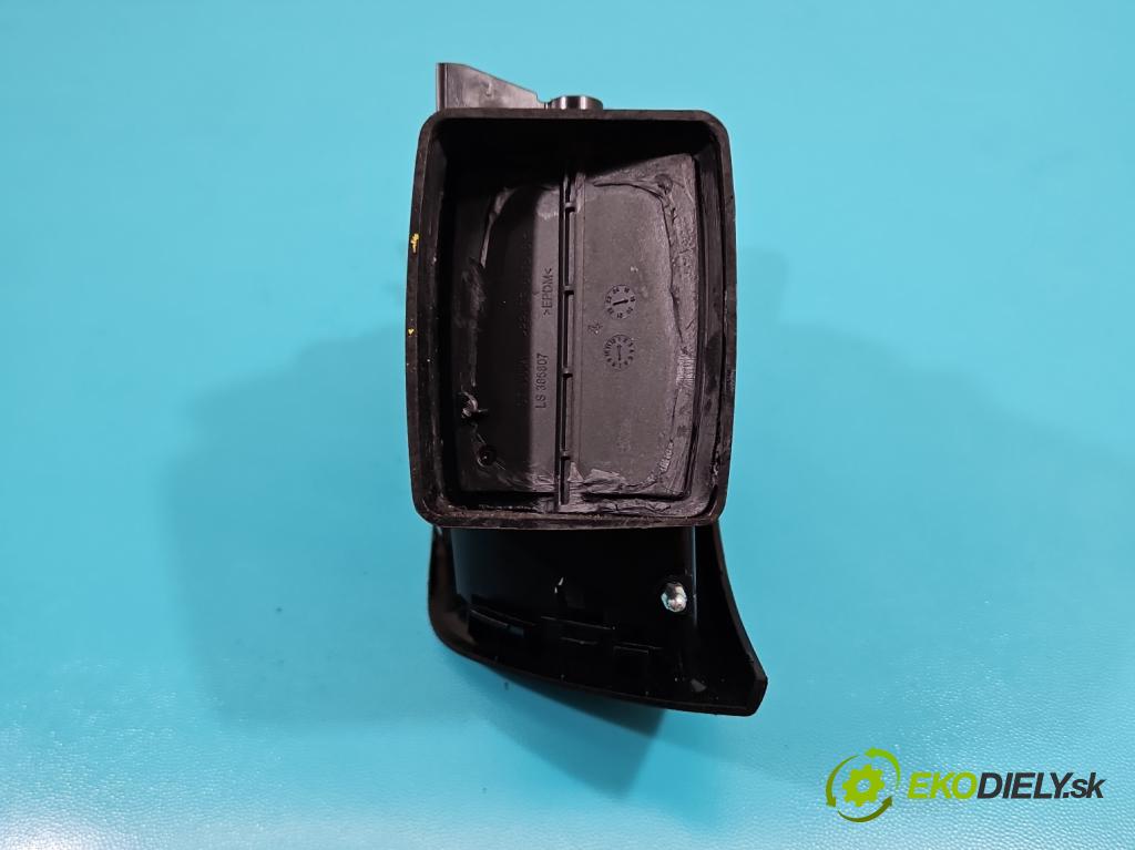 Fiat Ducato IV 2014- 2.3 jtd 177 hp manual 130 kW 2287 cm3 5- Mřížka: topení medián: 385800 (Mřížka topení)