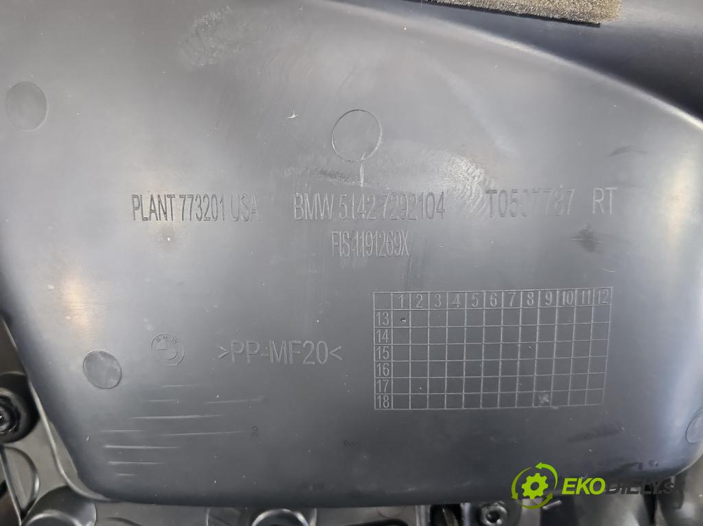 Bmw X5 F15 2013-2018 3.0 T N55 306KM automatic 225 kW 2979 cm3 5- Tapacír: dveře zadní pravé 7292104