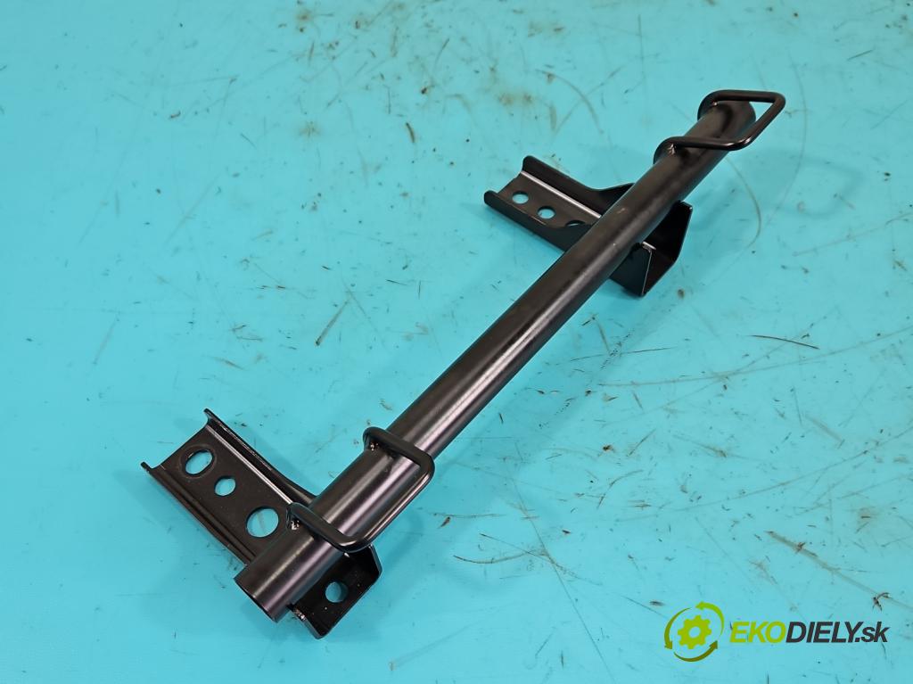 Suzuki SX4 S-Cross 2013-2021 1.4 T 140 HP automatic 103 kW 1373 cm3 5- Pohovka: zadné  (Sedadlo)