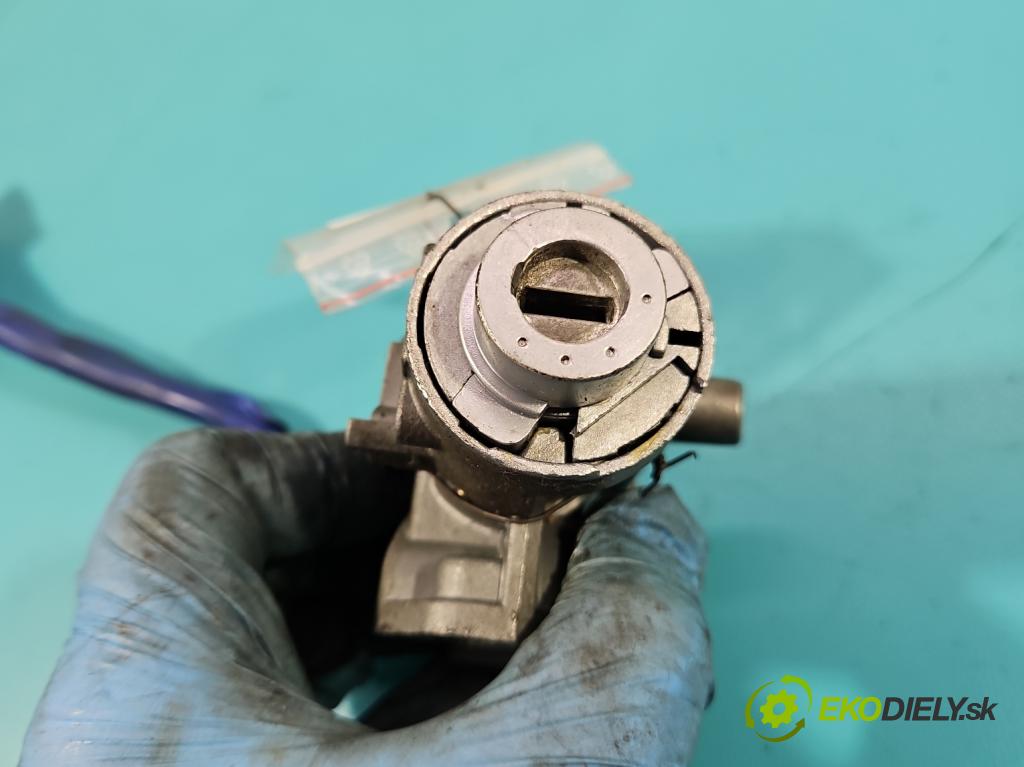 Hyundai Atos 1.0 55 HP manual 40,4 kW 999 cm3 5- Spínačka (Spínacia skrinka)