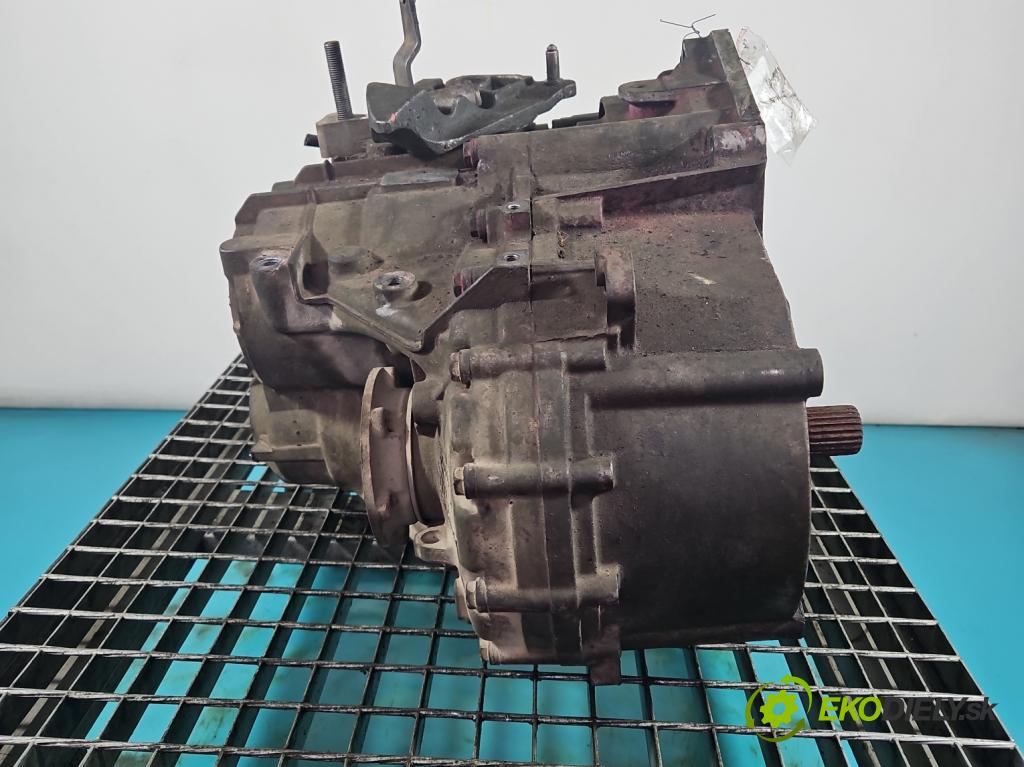 Vw Touran I 2003-2015 2.0 tdi 136 HP manual 100 kW 1968 cm3 5- prevodovka stupeň,rýchlosť manual GNE