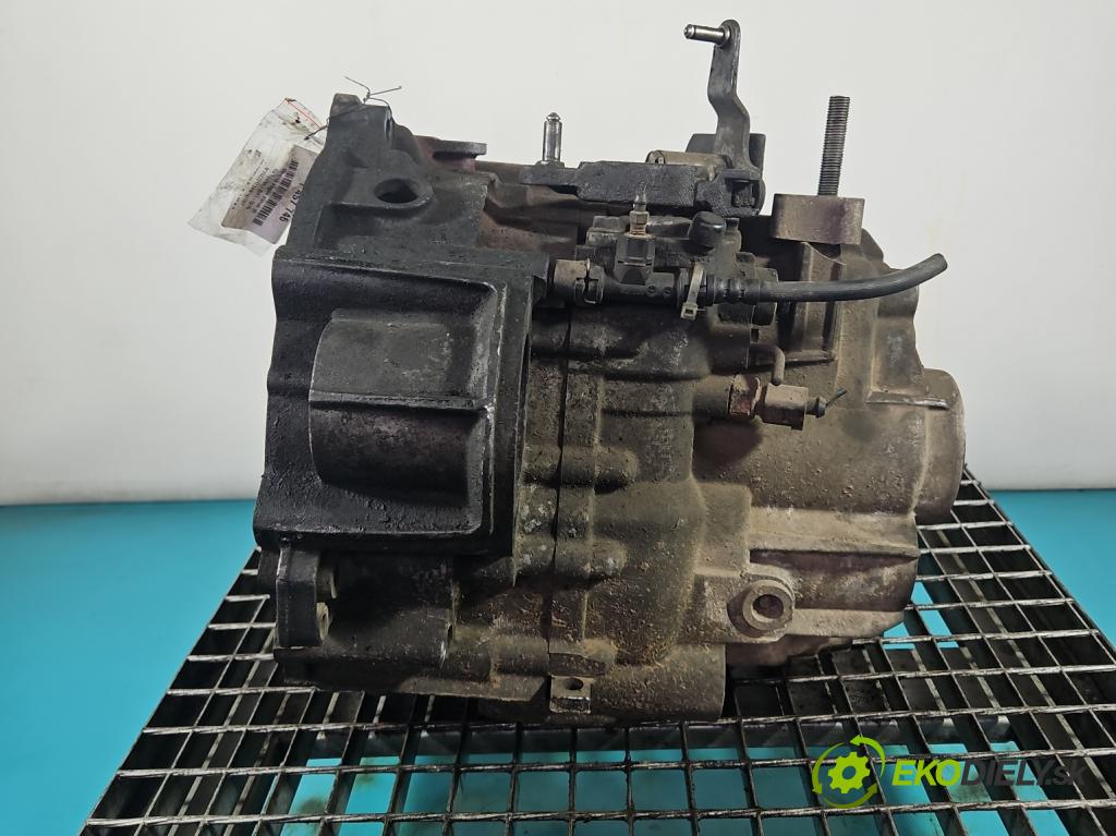 Vw Touran I 2003-2015 2.0 tdi 136 HP manual 100 kW 1968 cm3 5- prevodovka stupeň,rýchlosť manual GNE