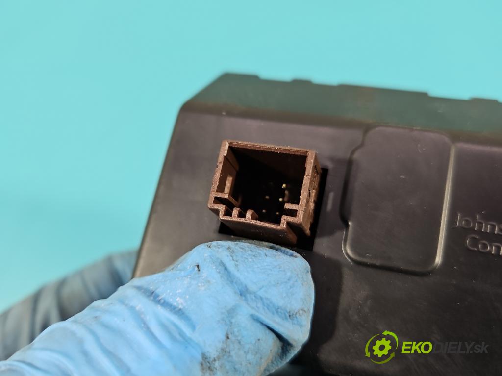 Citroen C4 II 2010-2017 1.6 16V 120 HP manual 88 kW 1598 cm3 5- Zobrazit: 9665334380 (Prístrojová doska)