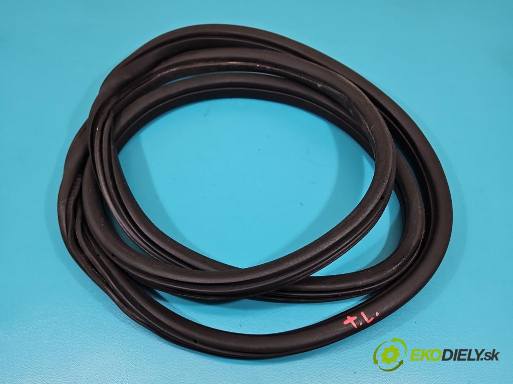 Bmw X3 G01 2017-2024 2.0d 190 hp automatic 140 kW 1995 cm3 5- Těsnění: dveře zadní levé 7393449 (Ostatní)