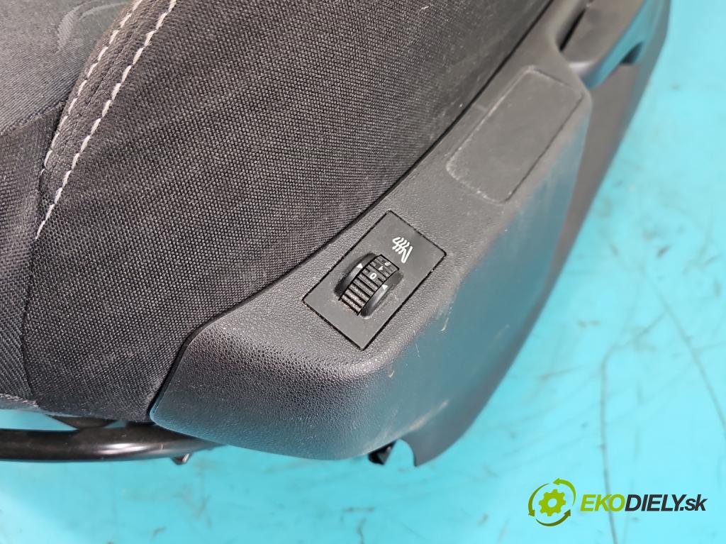 Citroen C4 II 2010-2017 1.6 16V 120 HP manual 88 kW 1598 cm3 5- Sedačka ľavý  (Sedadlo)