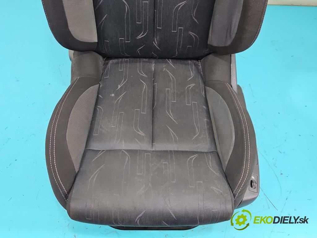 Citroen C4 II 2010-2017 1.6 16V 120 HP manual 88 kW 1598 cm3 5- Sedačka ľavý  (Sedadlo)