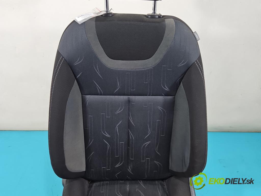 Citroen C4 II 2010-2017 1.6 16V 120 HP manual 88 kW 1598 cm3 5- Sedačka ľavý  (Sedadlo)