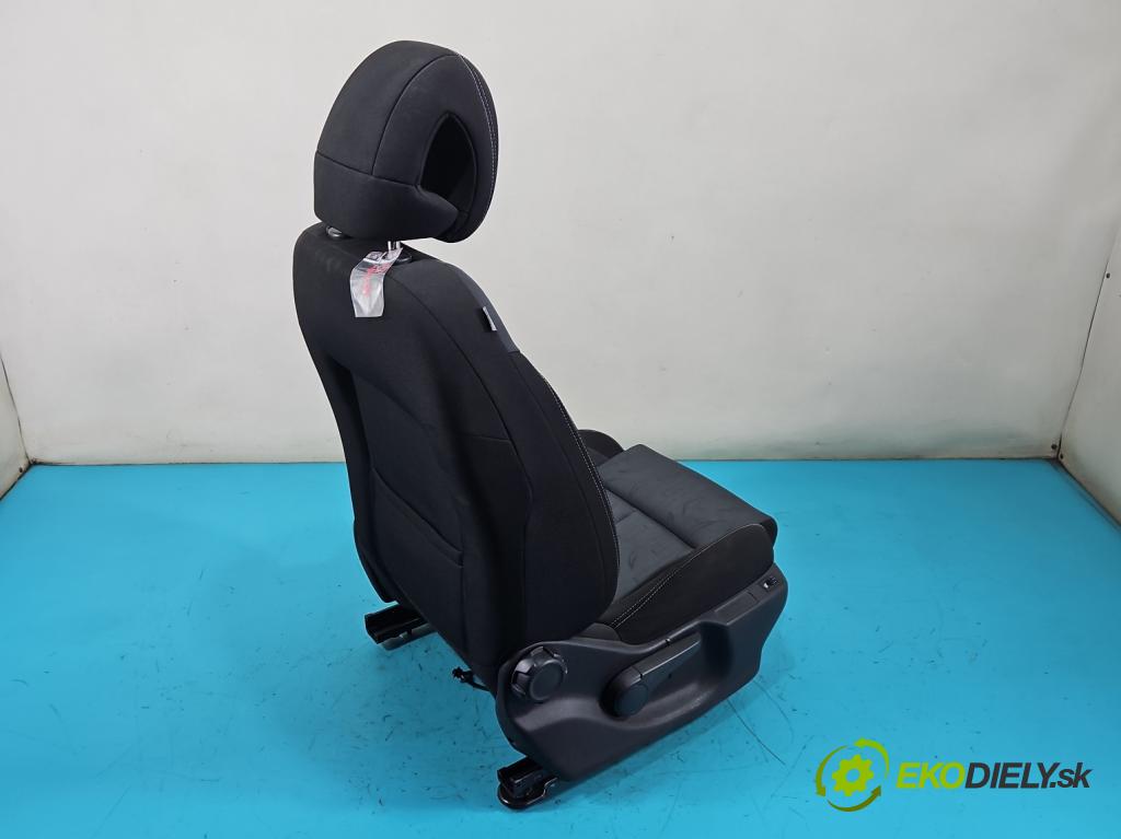 Citroen C4 II 2010-2017 1.6 16V 120 HP manual 88 kW 1598 cm3 5- Sedačka pravý  (Sedadlo)
