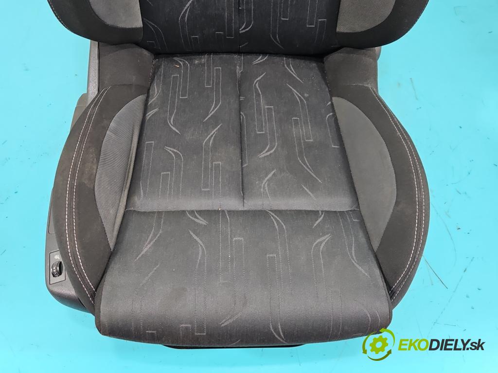 Citroen C4 II 2010-2017 1.6 16V 120 HP manual 88 kW 1598 cm3 5- Sedačka pravý  (Sedadlo)