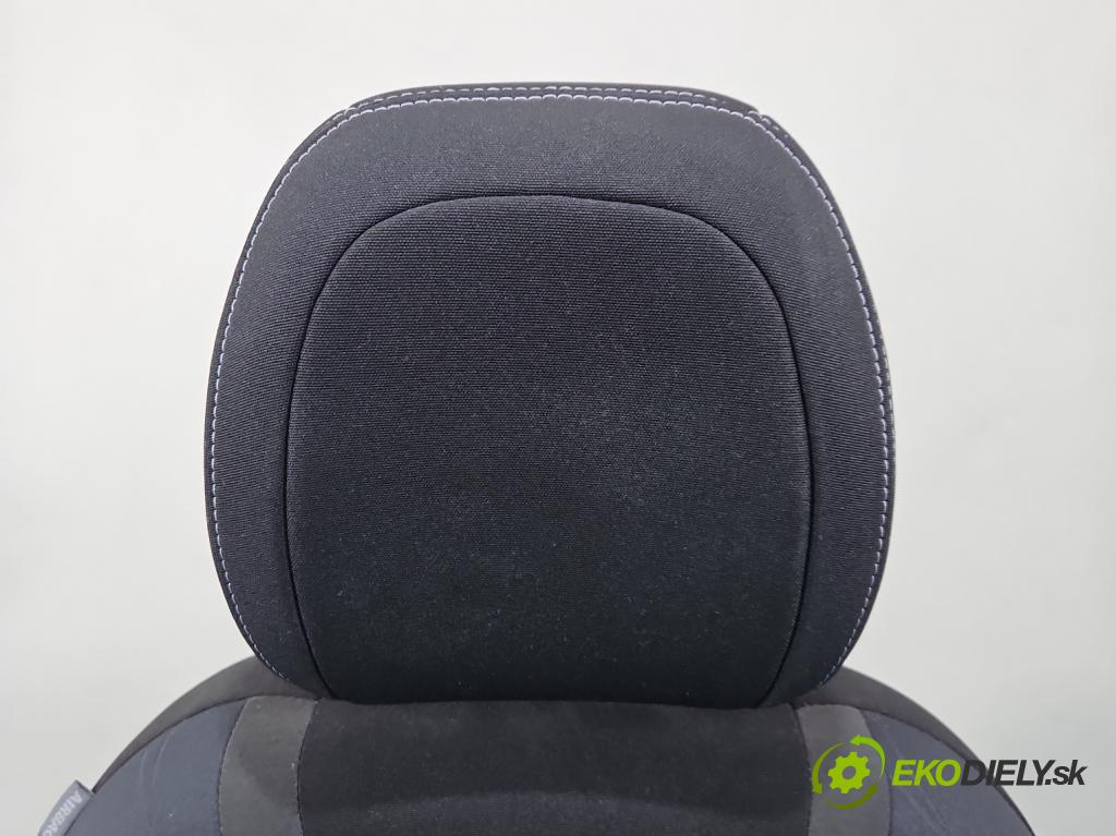 Citroen C4 II 2010-2017 1.6 16V 120 HP manual 88 kW 1598 cm3 5- Sedačka pravý  (Sedadlo)