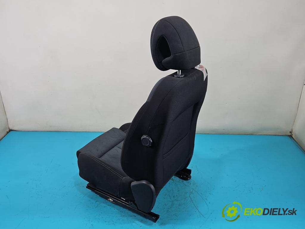 Citroen C4 II 2010-2017 1.6 16V 120 HP manual 88 kW 1598 cm3 5- Sedačka pravý  (Sedadlo)