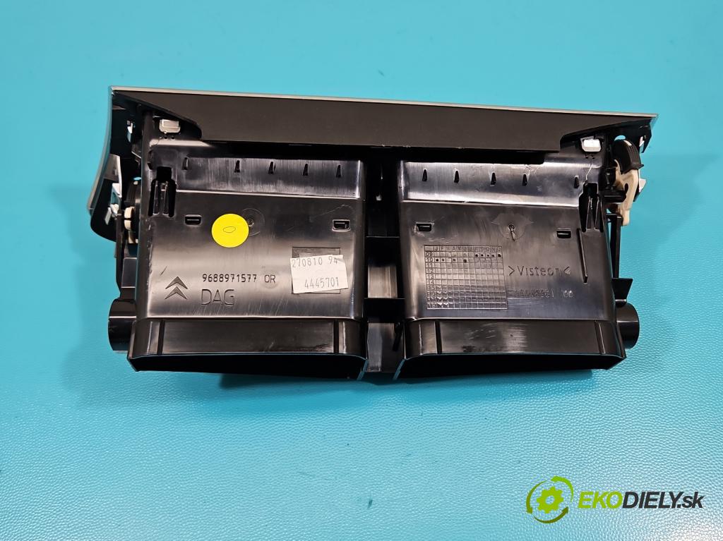 Citroen C4 II 2010-2017 1.6 16V 120 HP manual 88 kW 1598 cm3 5- Mřížka: kúrenia stredová 9688971577 (Mriežka kúrenia (fukár))