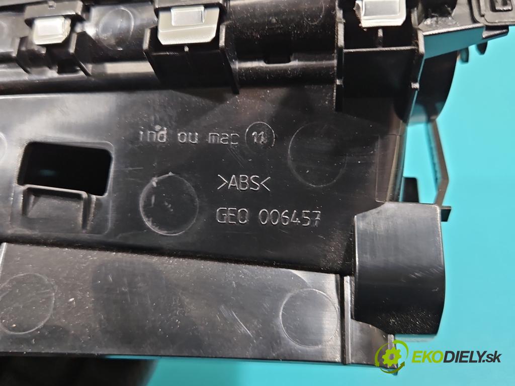 Citroen C4 II 2010-2017 1.6 16V 120 HP manual 88 kW 1598 cm3 5- Mřížka: kúrenia stredová 9688971577 (Mriežka kúrenia (fukár))