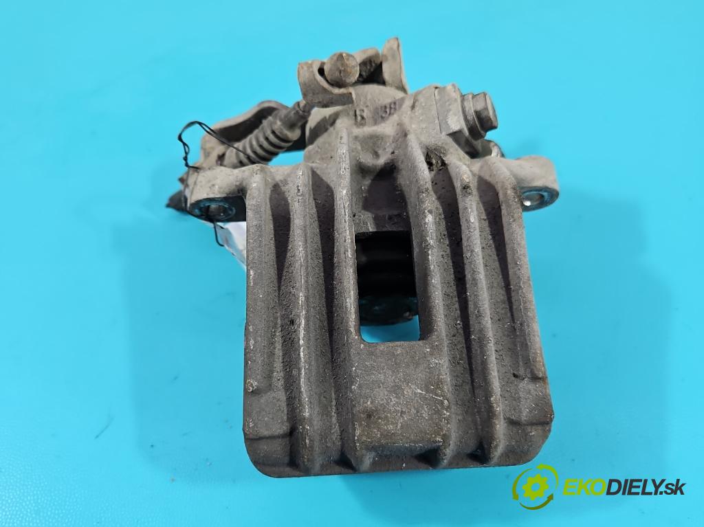 Vw Golf IV 1997-2003 1.6 16V 105 HP manual 77 kW 1598 cm3 5- brzdič zadné pravý  (Kľučka dverí ostatné)