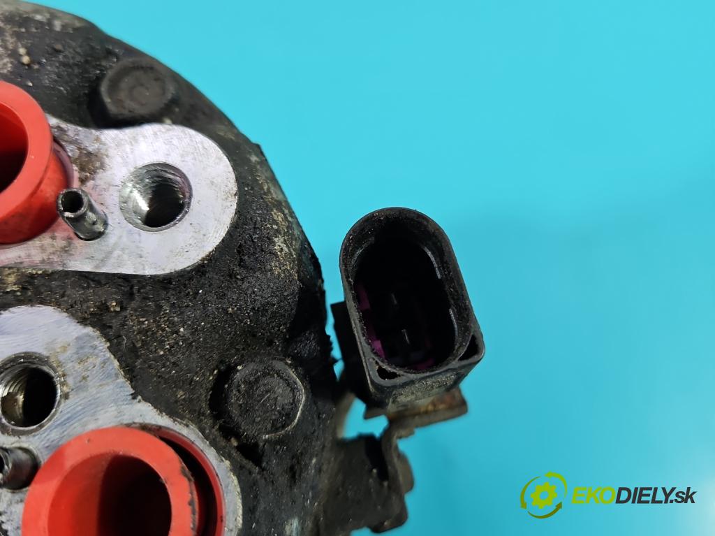 Vw Golf IV 1997-2003 1.6 16V 105 HP manual 77 kW 1598 cm3 5- Kompresor: klimatizácie 1J0820803F (Kompresor klimatizácie)