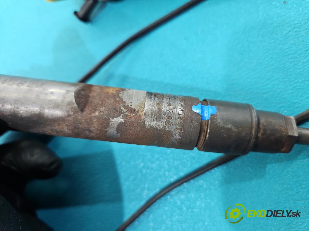 Vw Transporter T4 1990-2003 2.5 tdi 102 HP manual 75 kW 2461 cm3 5- vstrek 074130202P (Vstrekovač paliva)