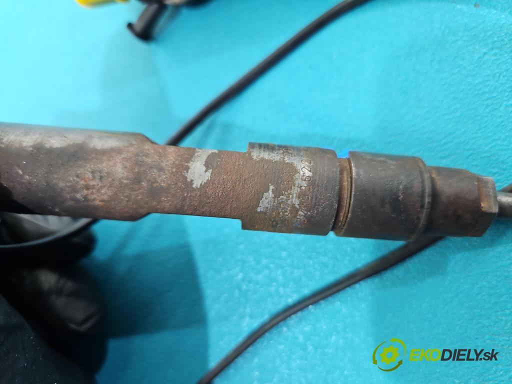 Vw Transporter T4 1990-2003 2.5 tdi 102 HP manual 75 kW 2461 cm3 5- vstrek 074130202P (Vstrekovač paliva)