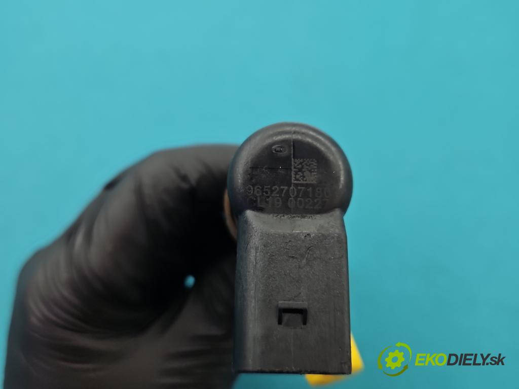 Ford Fiesta Mk6 2002-2008 1.4 tdci 68 HP manual 50 kW 1399 cm3 3- vstrek 9652707180 (Vstrekovač paliva)