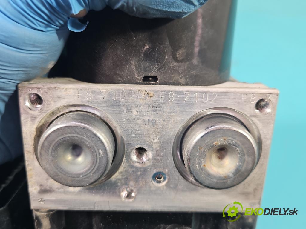 Porsche Cayenne I 2002-2010 3.6 V6 manual 213 kW 3598 cm3 5- čerpadlo abs 7L0907379L (Pumpa ABS)