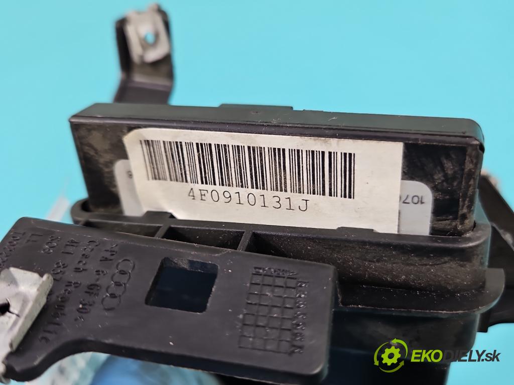 Audi Q7 2005-2015 4.2 V8 FSI automatic 257 kW 4163 cm3 5- Spínačka 4F0910131J (Spínacia skrinka)