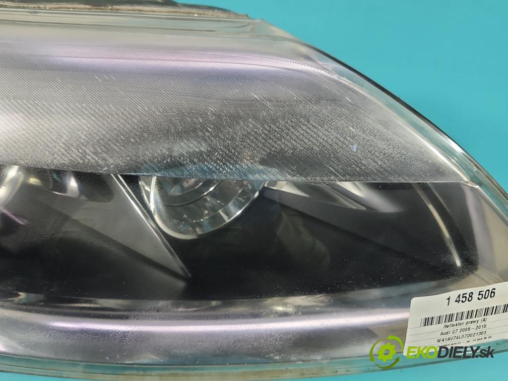Audi Q7 2005-2015 4.2 V8 FSI automatic 257 kW 4163 cm3 5- Reflektor: pravý  (Svetlo predné pravé)