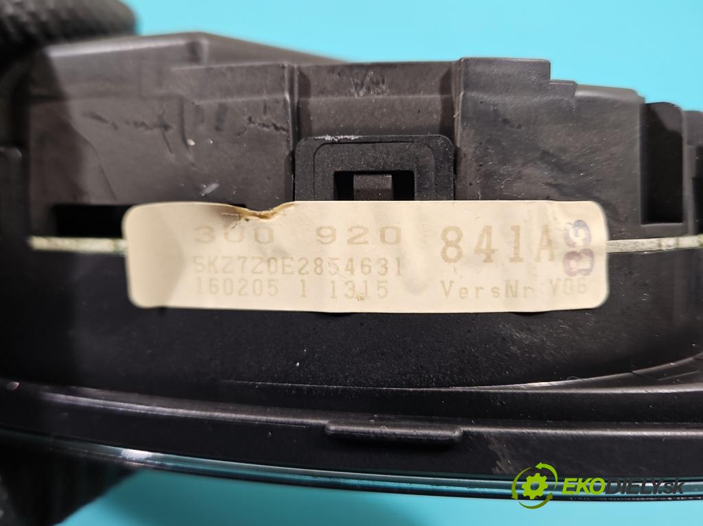 Skoda Superb I 2001-2008 1.9 tdi 131 HP manual 96 kW 1896 cm3 4- prístrojovka/ budíky 3U0920841A (Prístrojová doska)