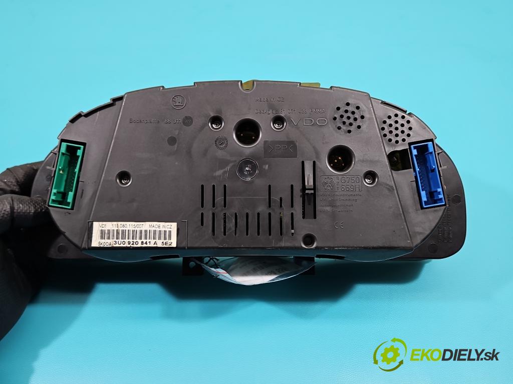 Skoda Superb I 2001-2008 1.9 tdi 131 HP manual 96 kW 1896 cm3 4- prístrojovka/ budíky 3U0920841A (Prístrojová doska)