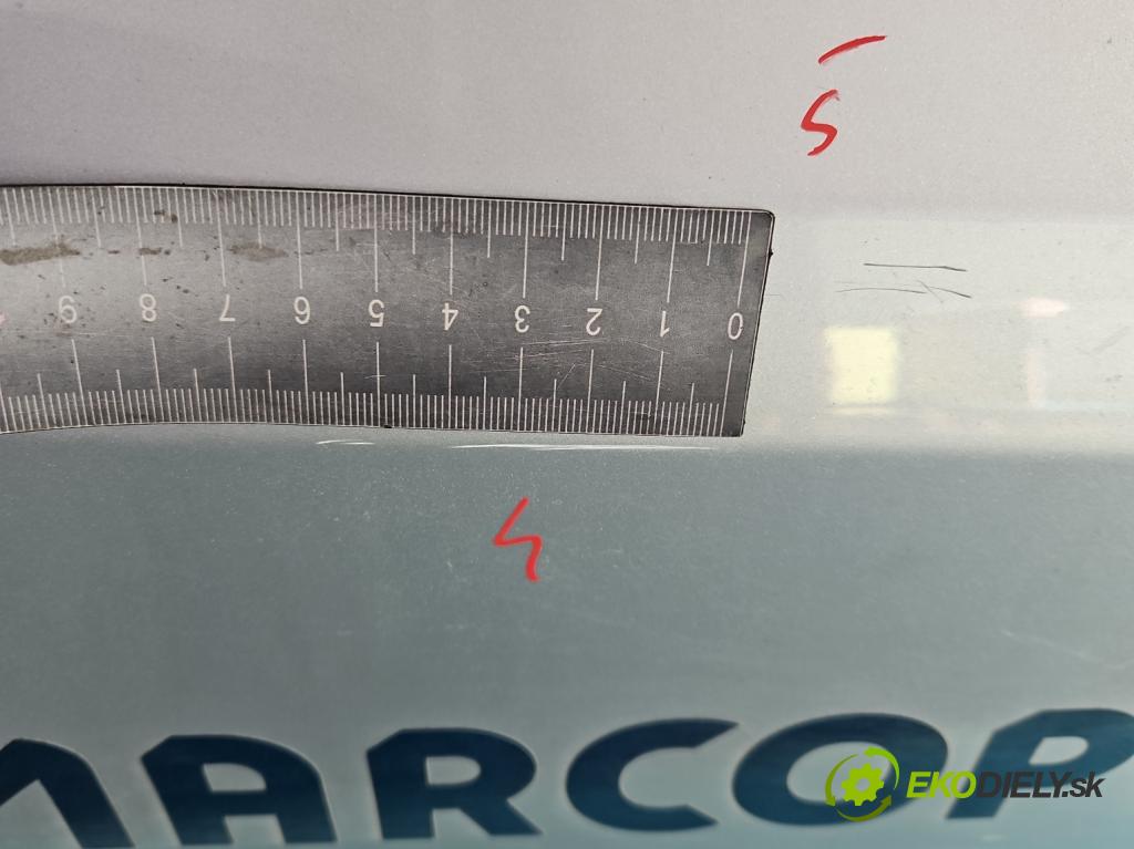 Toyota Auris II 2012-2018 1.6 16V 132  HP manual 97 kW 1598 cm3 5- dvere predné pravé  (Kľučka dverí ostatné)