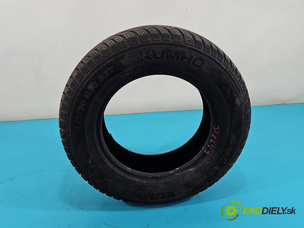 Vw Golf III 1991-1998 1.8 75 hp manual 55 kW 1781 cm3 5- pneumatiky: Zima 1 