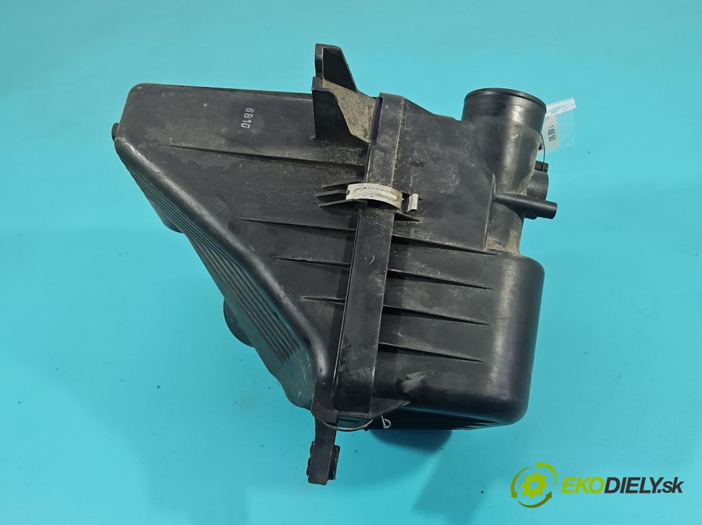 Suzuki Grand Vitara II 2005-2014 1.6 16V 106 HP manual 78 kW 1586 cm3 3- obal filtra vzduchu 64J-A01 (Obal filtra vzduchu)