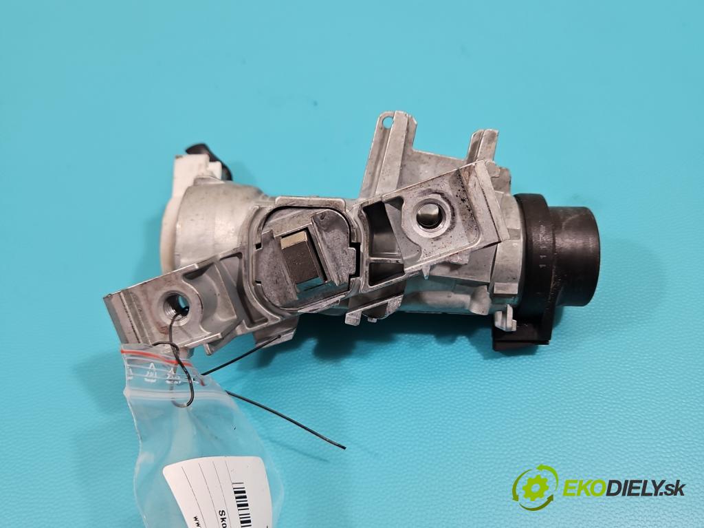 Skoda Superb III 2015-2024 1.4 TSI 150 HP manual 110 kW 1395 cm3 5- Spínačka 5Q0905865A (Spínacia skrinka)