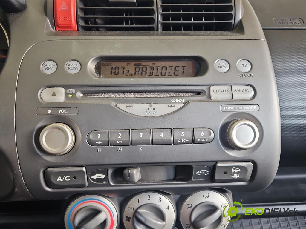Honda Jazz II 2002-2008 1.2 77 HP manual 57 kW 1246 cm3 5- Radio originál 39100-SAA-G131N5