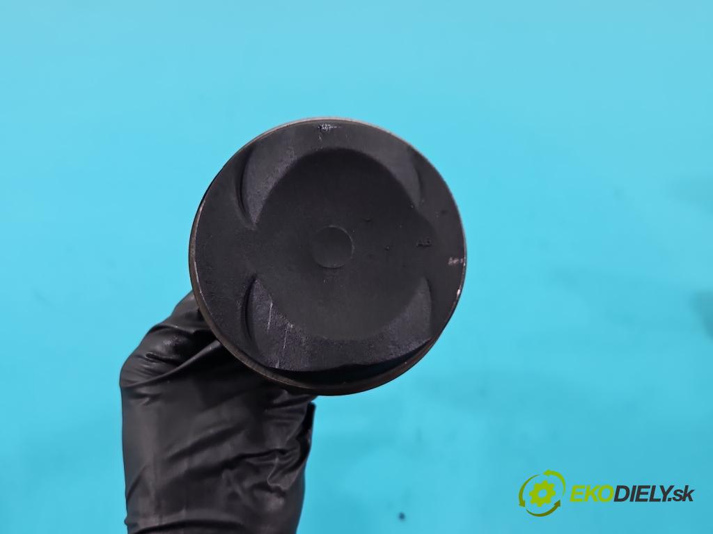 Audi Q7 2005-2015 4.2 V8 FSI automatic 257 kW 4163 cm3 5- piest BAR (Piest)