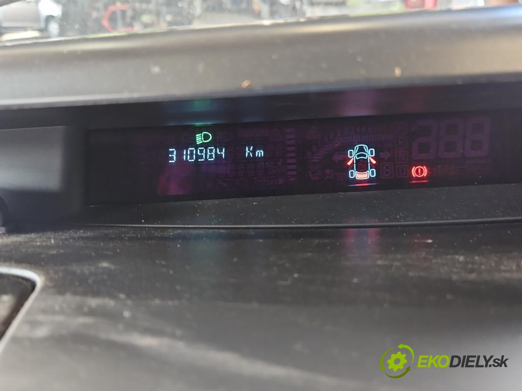 Renault Espace IV 2003-2014 2.2 dci 150 HP manual 110 kW 2188 cm3 5- prístrojovka/ budíky 8200392366 (Prístrojová doska)