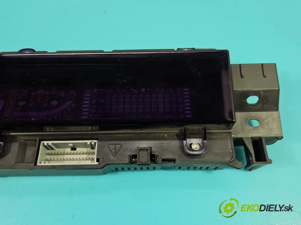 Renault Espace IV 2003-2014 2.2 dci 150 HP manual 110 kW 2188 cm3 5- prístrojovka/ budíky 8200392366 (Prístrojová doska)