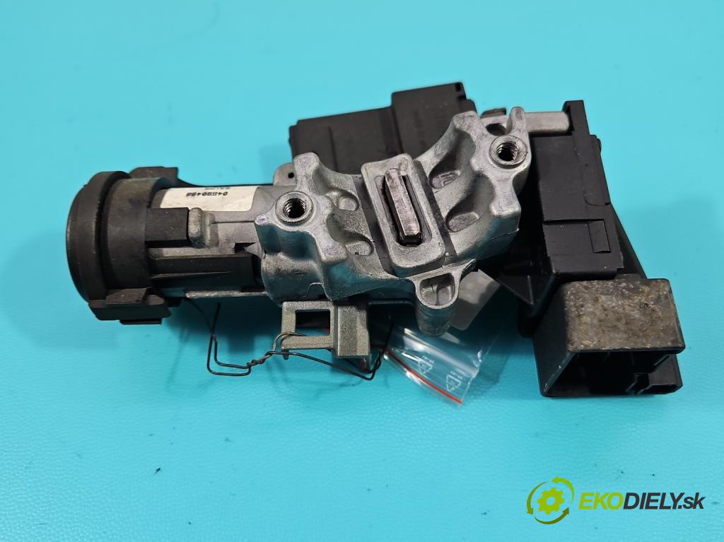 Jeep Grand Cherokee WJ 1998-2004 4.7 V8 220KM automatic 162 kW 4701 cm3 5- Spínačka 04690488 (Spínacia skrinka)