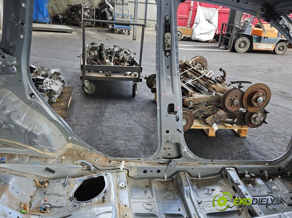 Subaru Forester IV SJ 2012-2018 2.0 D BOXER 147 hp manual 108 kW 1999 cm3 5- práh levý  (Karoserie ostatní)