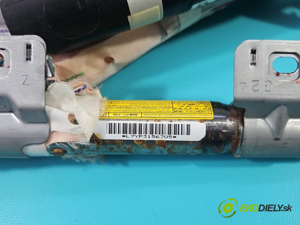 Toyota Auris II 2012-2018 1.6 16V 132 HP manual 97 kW 1598 cm3 5- clona pravé TG11E01001