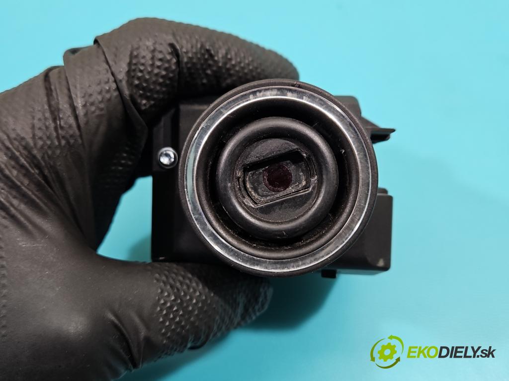 Mercedes E W211 2002-2009 2,2.0 cdi 150 HP manual 110 kW 2148 cm3 4- Spínačka 2115450608 (Spínacia skrinka)